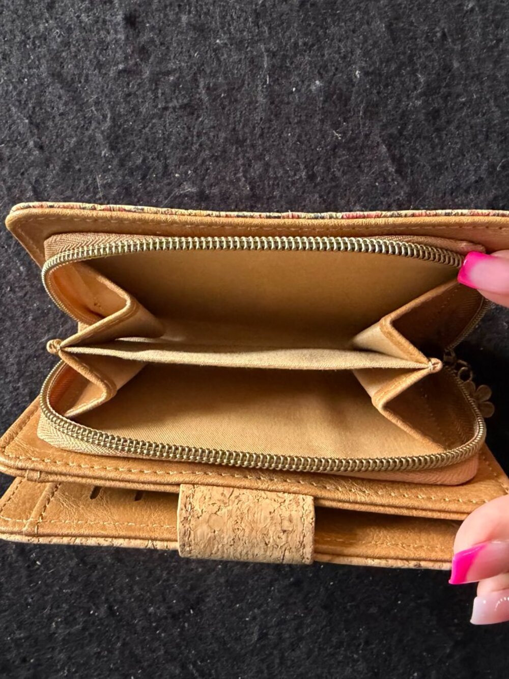 2 – Cork ‘Mediterranean’ Print Wallets - Picture 7 of 11